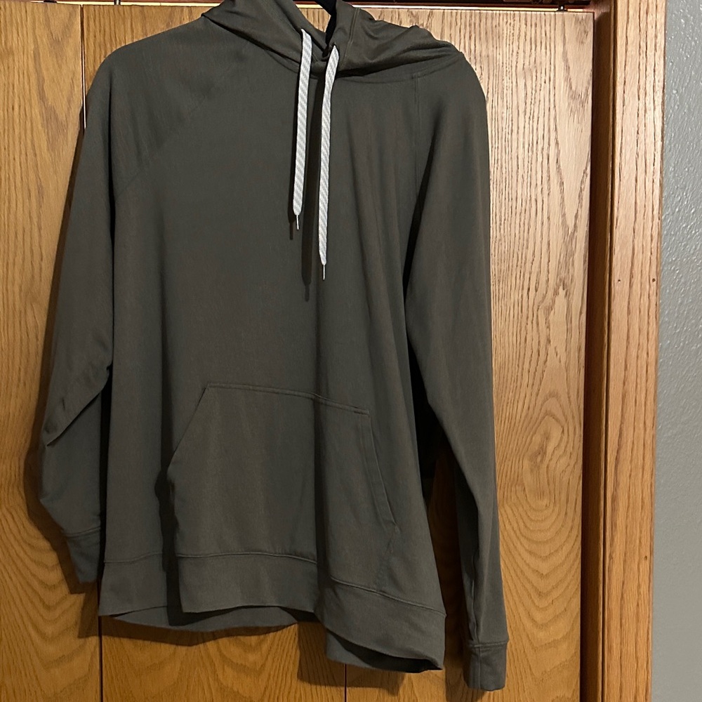 Vuori Halo Oversize Olive Green Hoodie